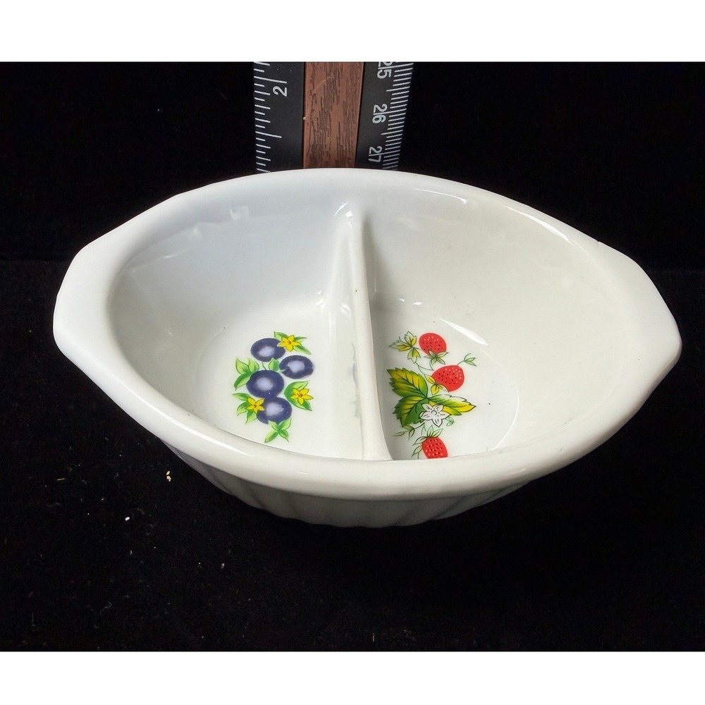 Vintage Divided‎ Ceramic Fruit Dish Strawberry Blueberry White Ramekin 6 Inch